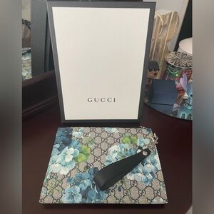 Gucci Bloom Wristlet